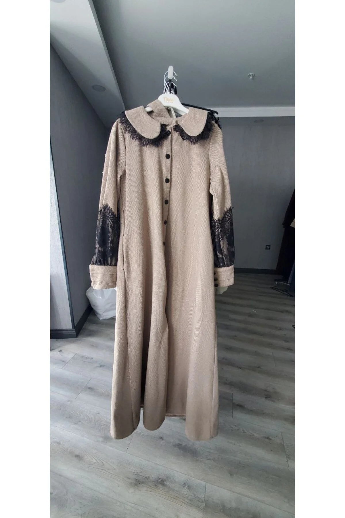 ستان طويل من قماش الباليك لشتاء 2025–2026