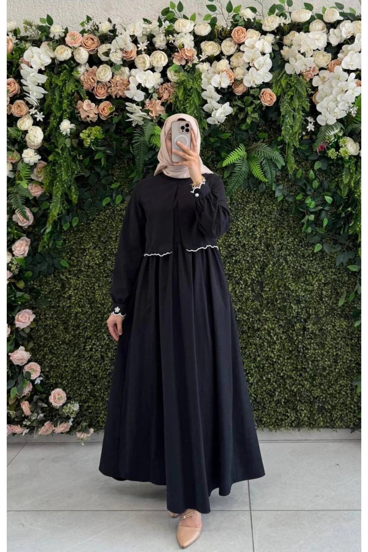 فستان شتوي أنيق بتفاصيل تطريز من Atika Moda | موسم الشتاء الجديد