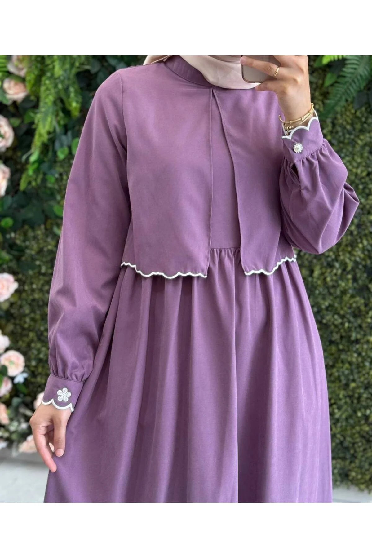 فستان شتوي أنيق بتفاصيل تطريز من Atika Moda | موسم الشتاء الجديد