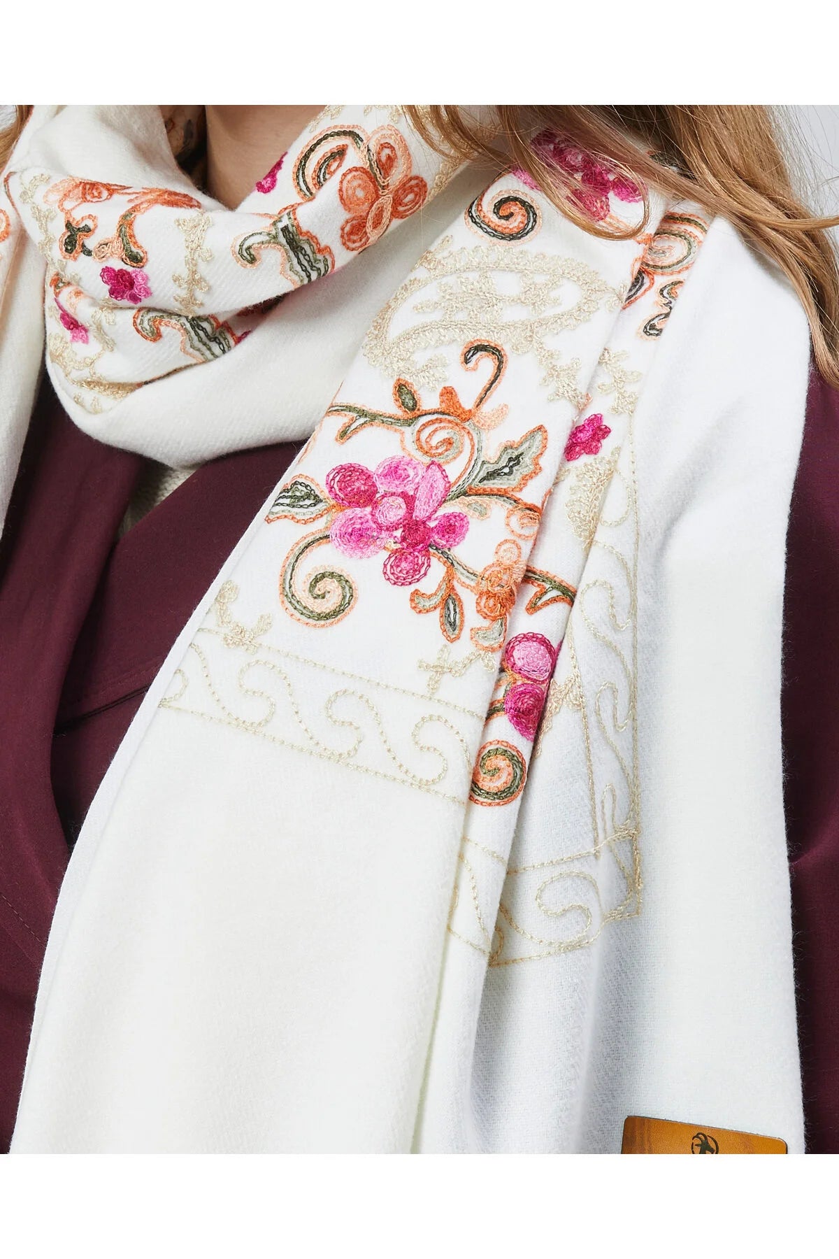 شال كشميري من Atika Moda