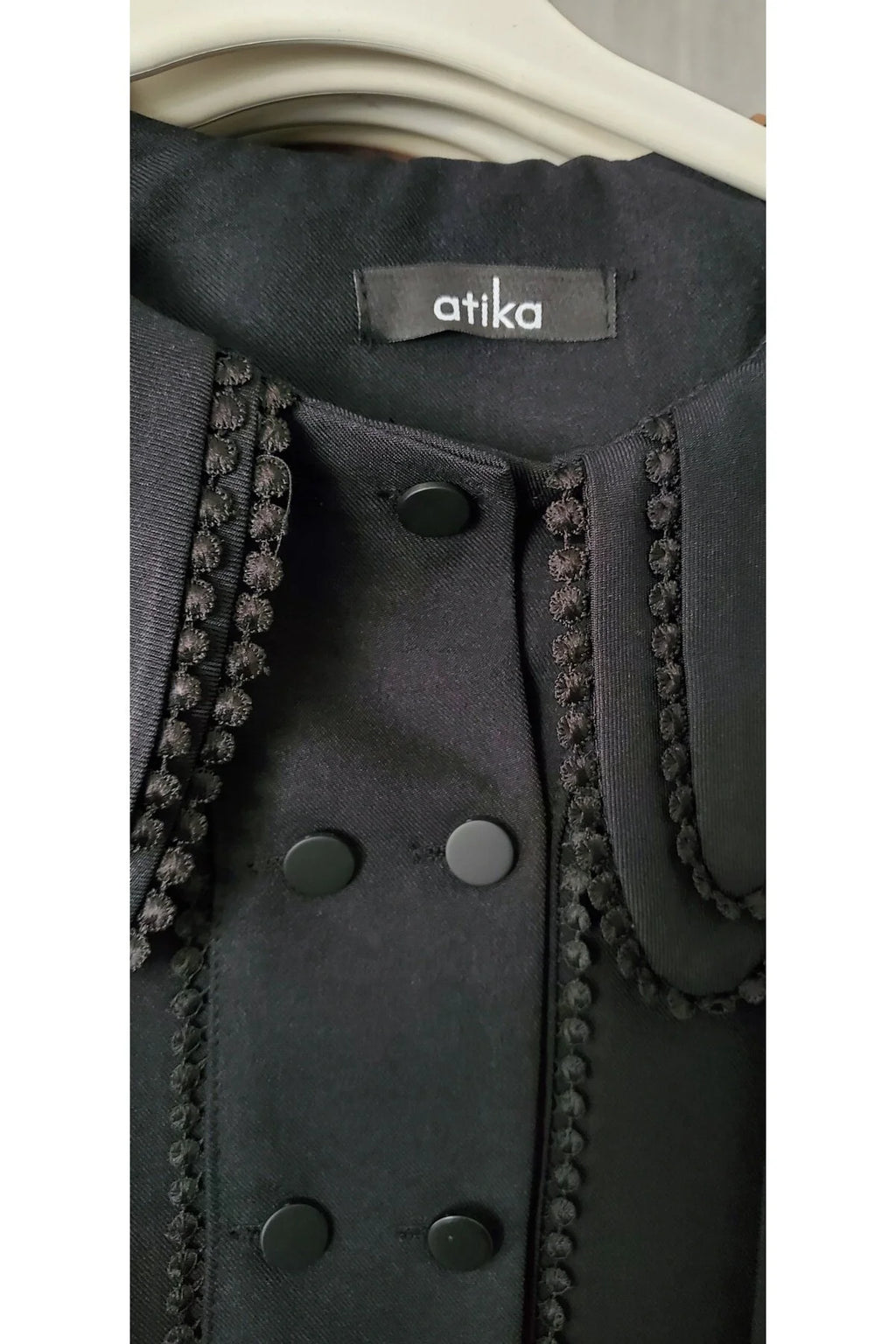 فستان الأناقة الشتوي – موسم الشتاء الجديد 2025–2026