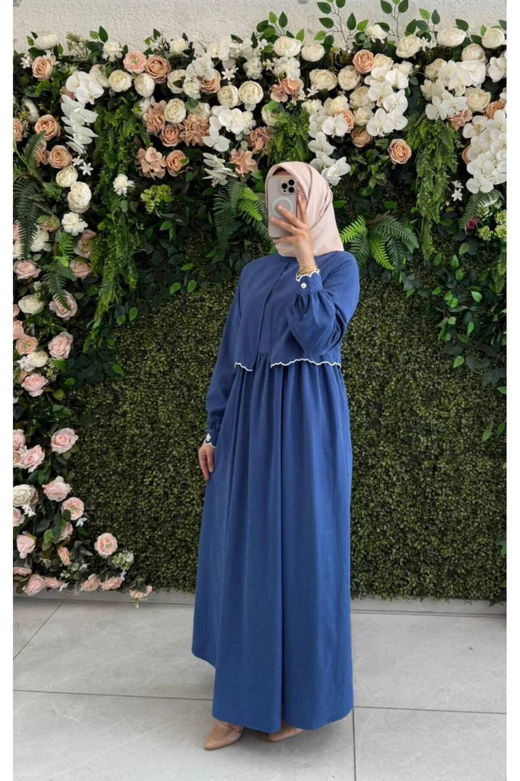 فستان شتوي أنيق بتفاصيل تطريز من Atika Moda | موسم الشتاء الجديد