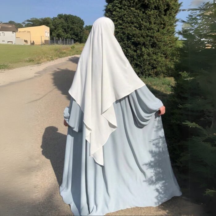 Minimalist ve Pratik Düz Tesettür Khimar – Tam Örtücü Model